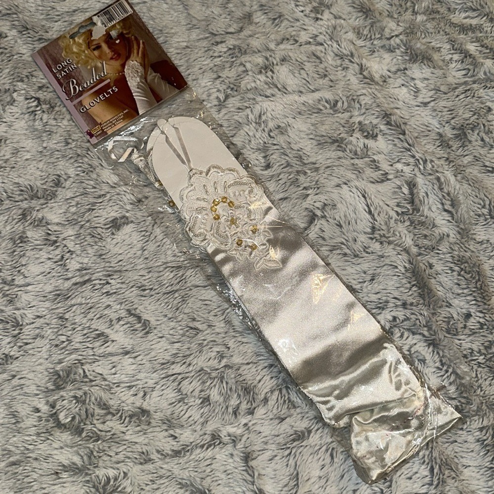 Forum Novelties Long Satin Beaded Glovelets White Lace Pearl Sequin 60605 NEW